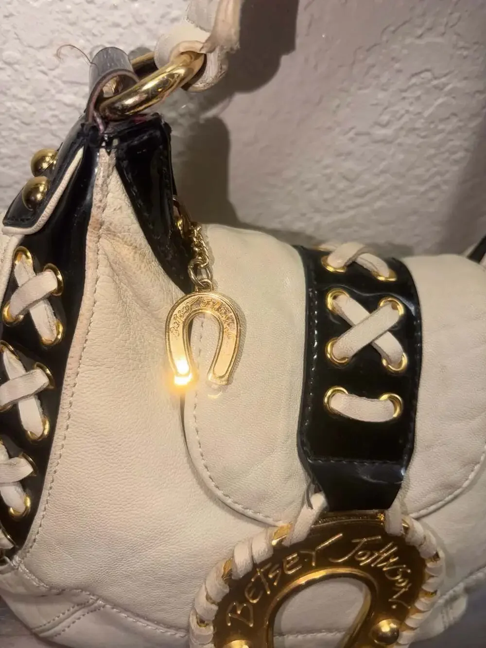 Betsey Johnson Y2K Rare White Horseshoe Bag